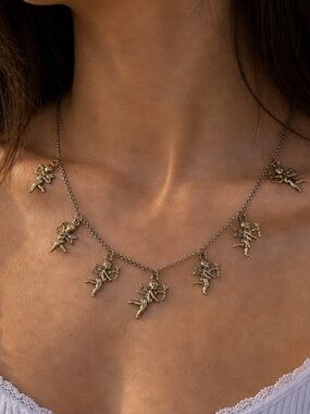 Brandy Melville Silver Cherub Necklace/Choker